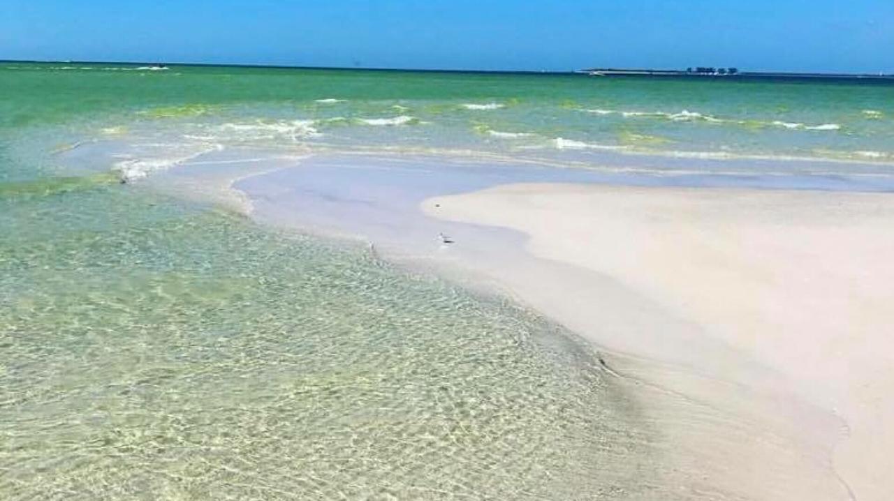 Pag Beachhouse Rentals St. Pete Beach Esterno foto